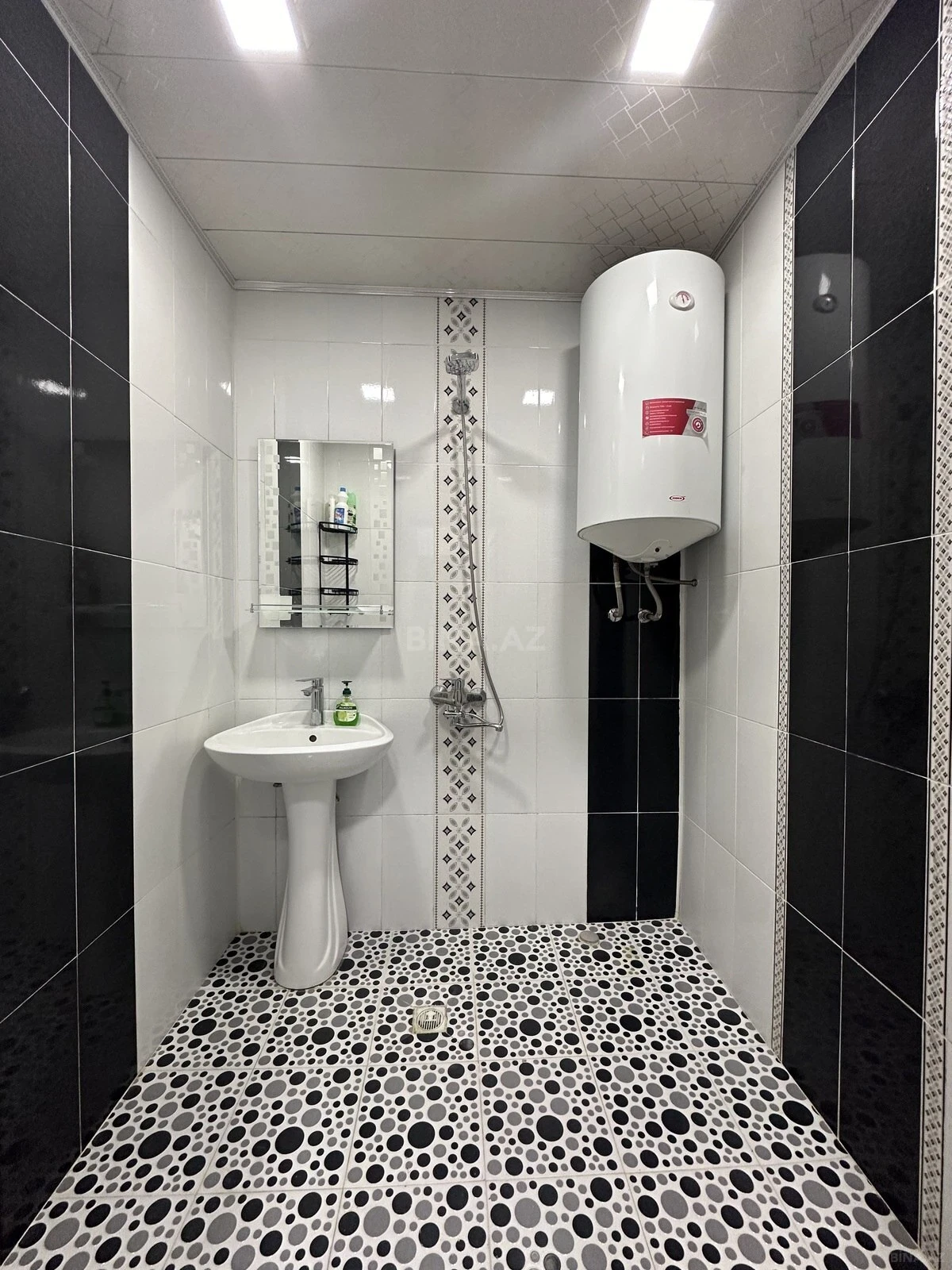 Kirayə verilir 2 otaqlı mənzil 50 m²