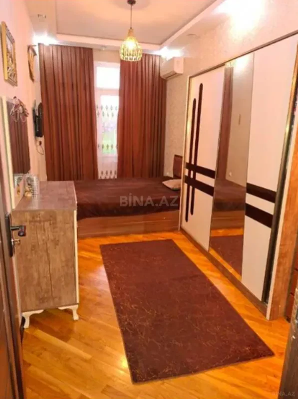 Kirayə verilir 2 otaqlı mənzil 65 m²