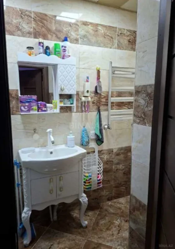 Kirayə verilir 2 otaqlı mənzil 65 m²