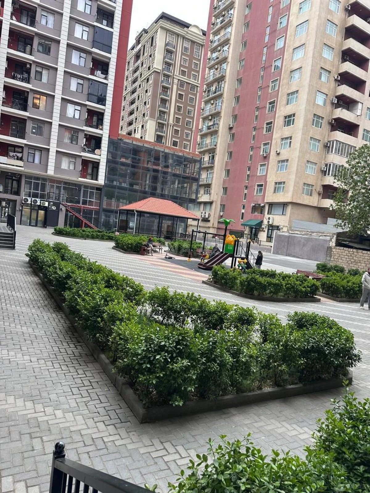 Kirayə verilir 2 otaqlı mənzil 60 m²