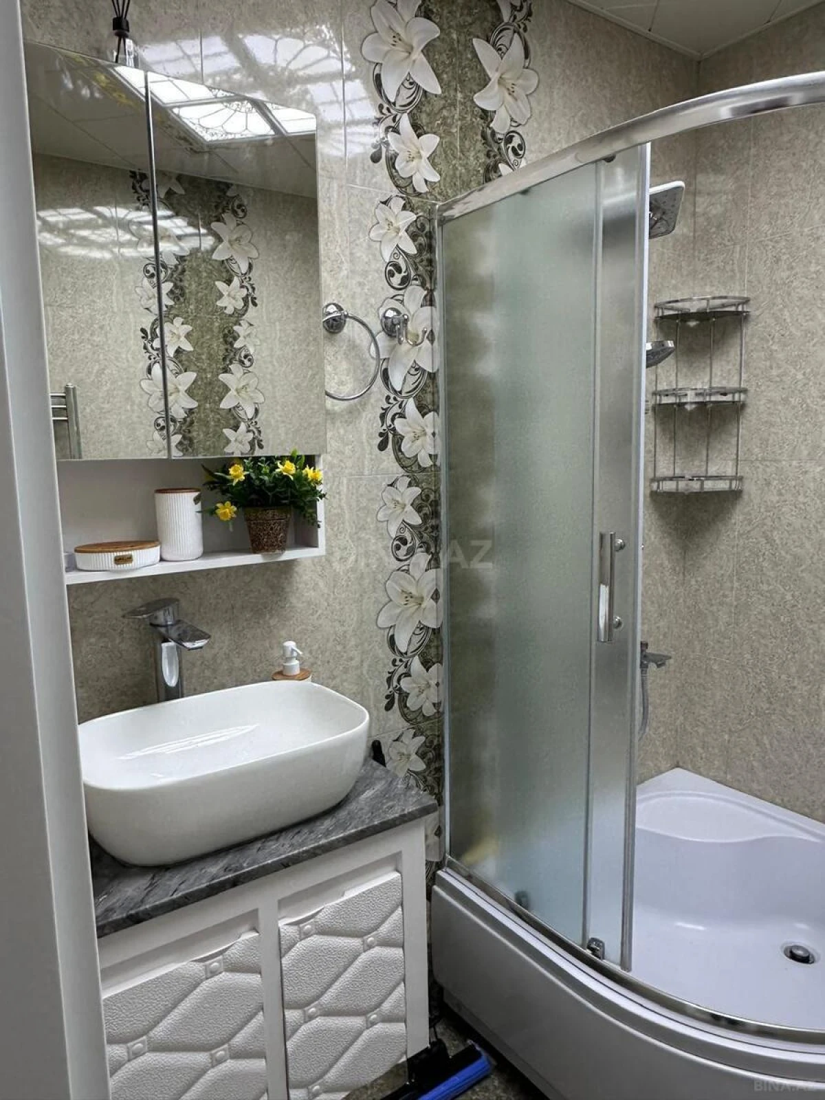 Kirayə verilir 2 otaqlı mənzil 60 m²