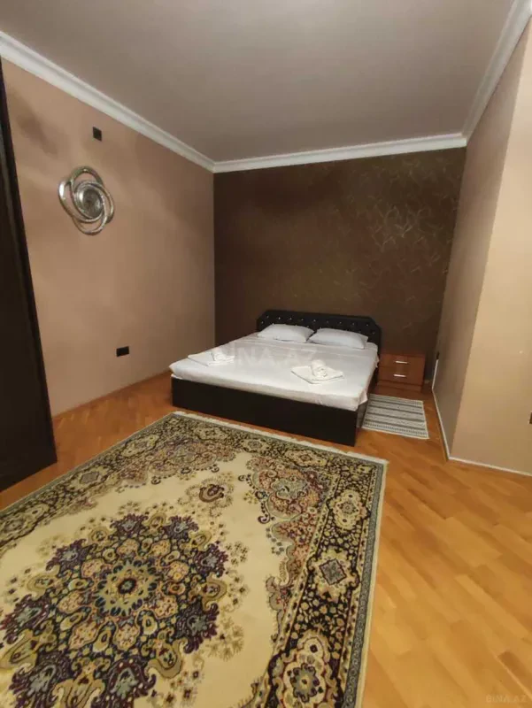 Kirayə verilir 3 otaqlı mənzil 122 m²