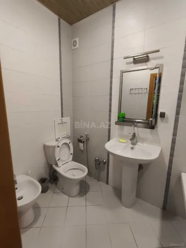 Kirayə verilir 3 otaqlı mənzil 122 m²