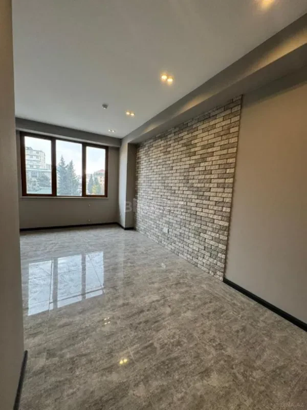 Kirayə verilir 7 otaqlı ofis 220 m²