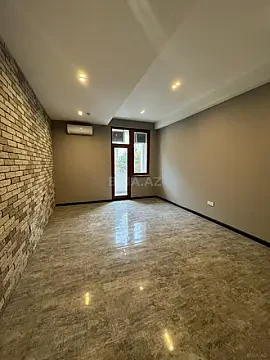 Kirayə verilir 7 otaqlı ofis 220 m²