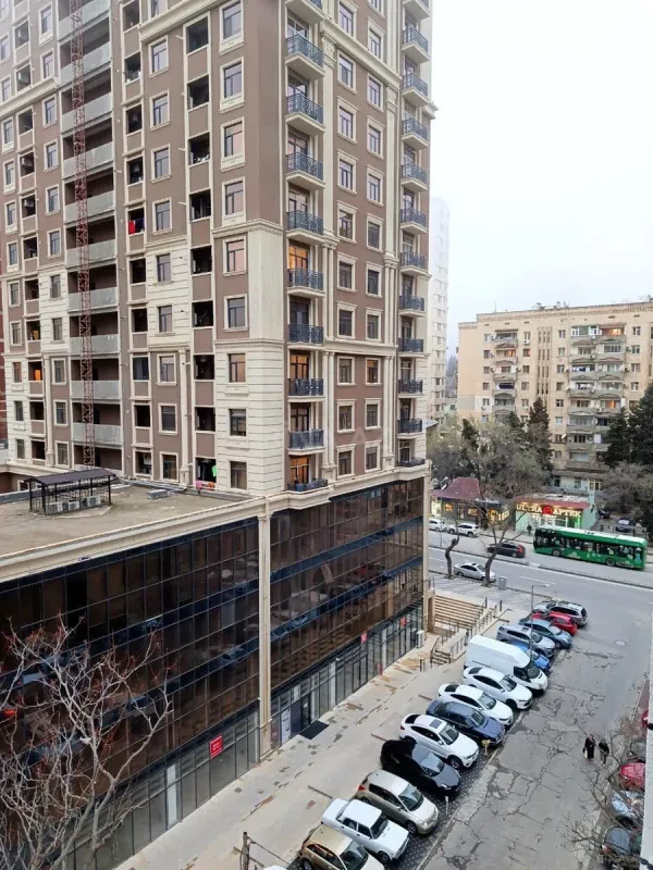 Kirayə verilir 2 otaqlı mənzil 75 m²