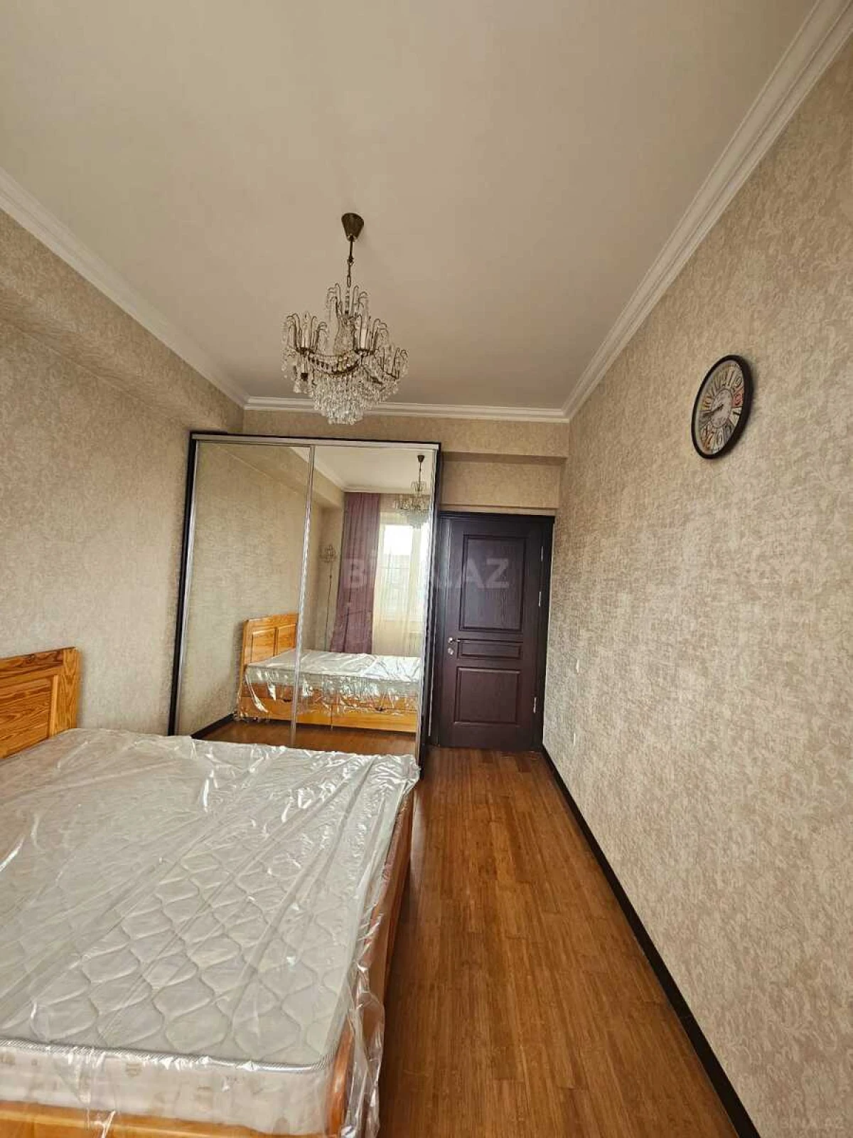 Kirayə verilir 2 otaqlı mənzil 75 m²