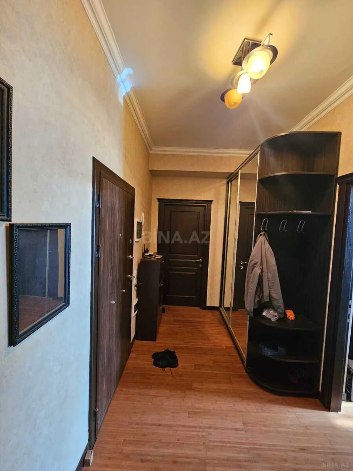 Kirayə verilir 2 otaqlı mənzil 75 m²