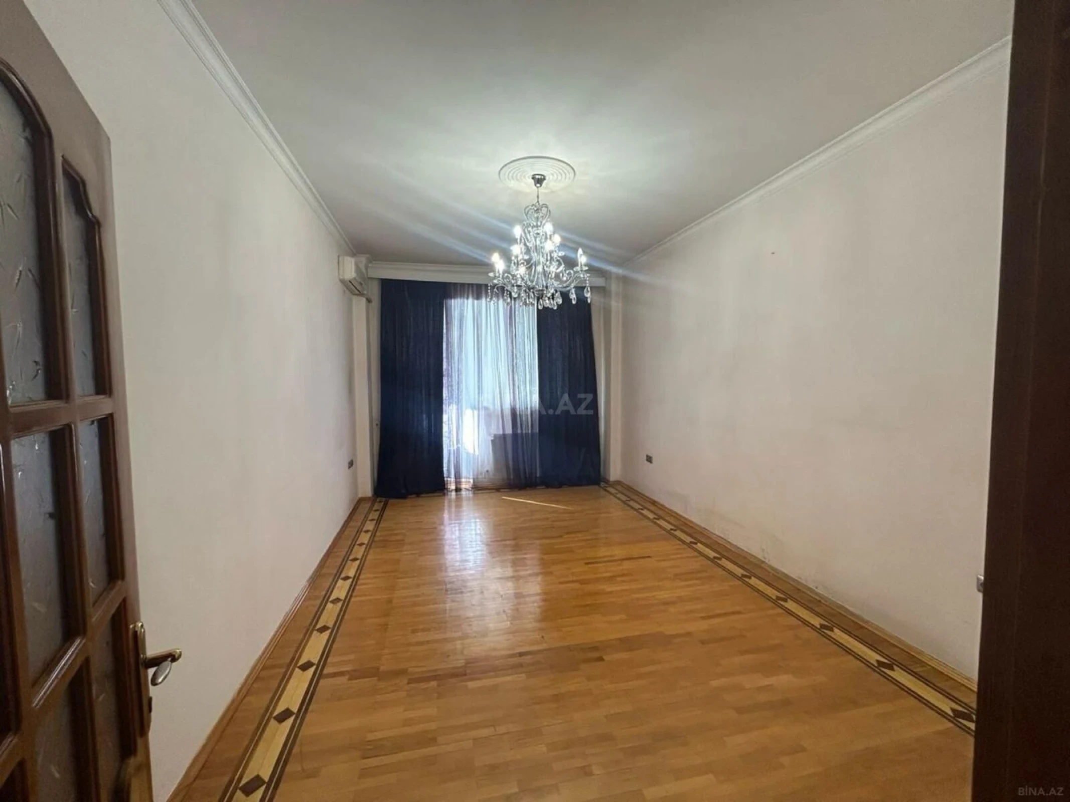 Kirayə verilir 3 otaqlı mənzil 160 m²
