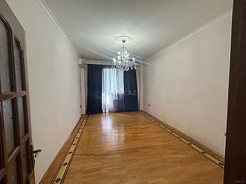 Kirayə verilir 3 otaqlı mənzil 160 m²