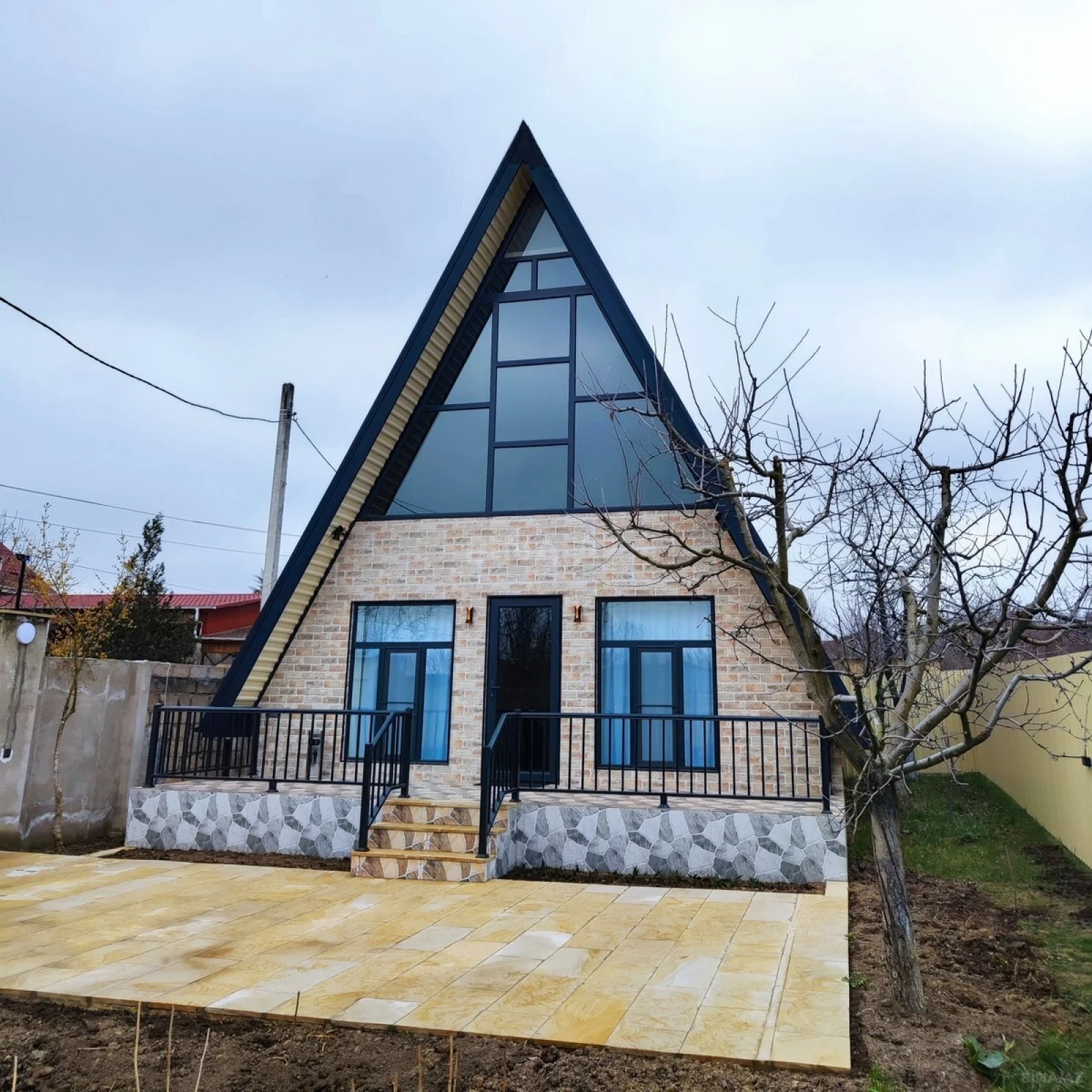 Kirayə verilir 3 otaqlı həyət evi 77 m²