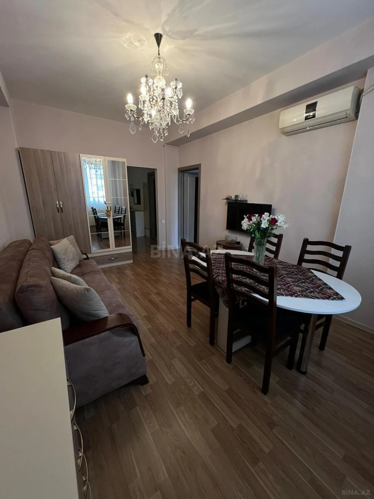 Satılır 2 otaqlı mənzil 55 m²