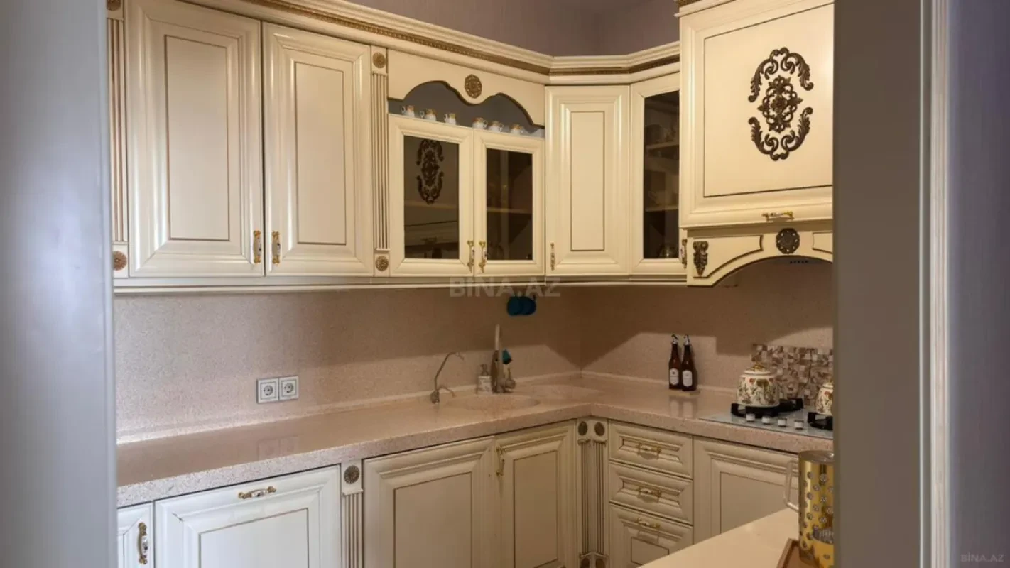 Satılır 4 otaqlı mənzil 90 m²