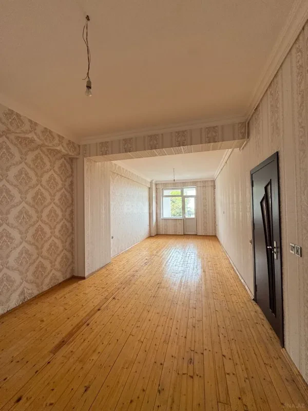 Satılır 2 otaqlı mənzil 79 m²