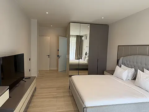 Kirayə verilir 3 otaqlı mənzil 139 m²