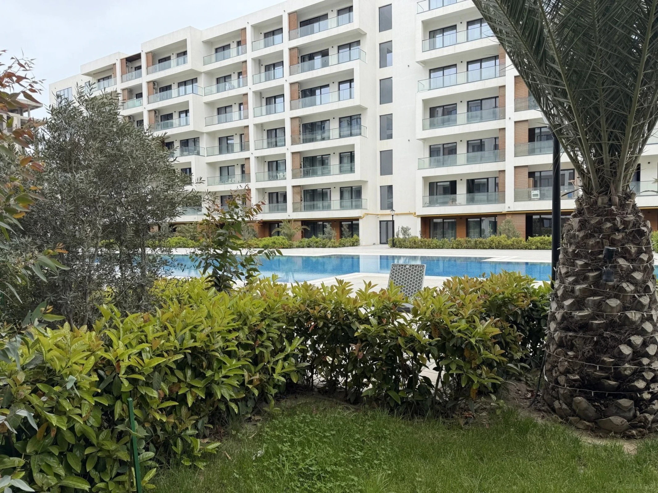 Kirayə verilir 3 otaqlı mənzil 139 m²