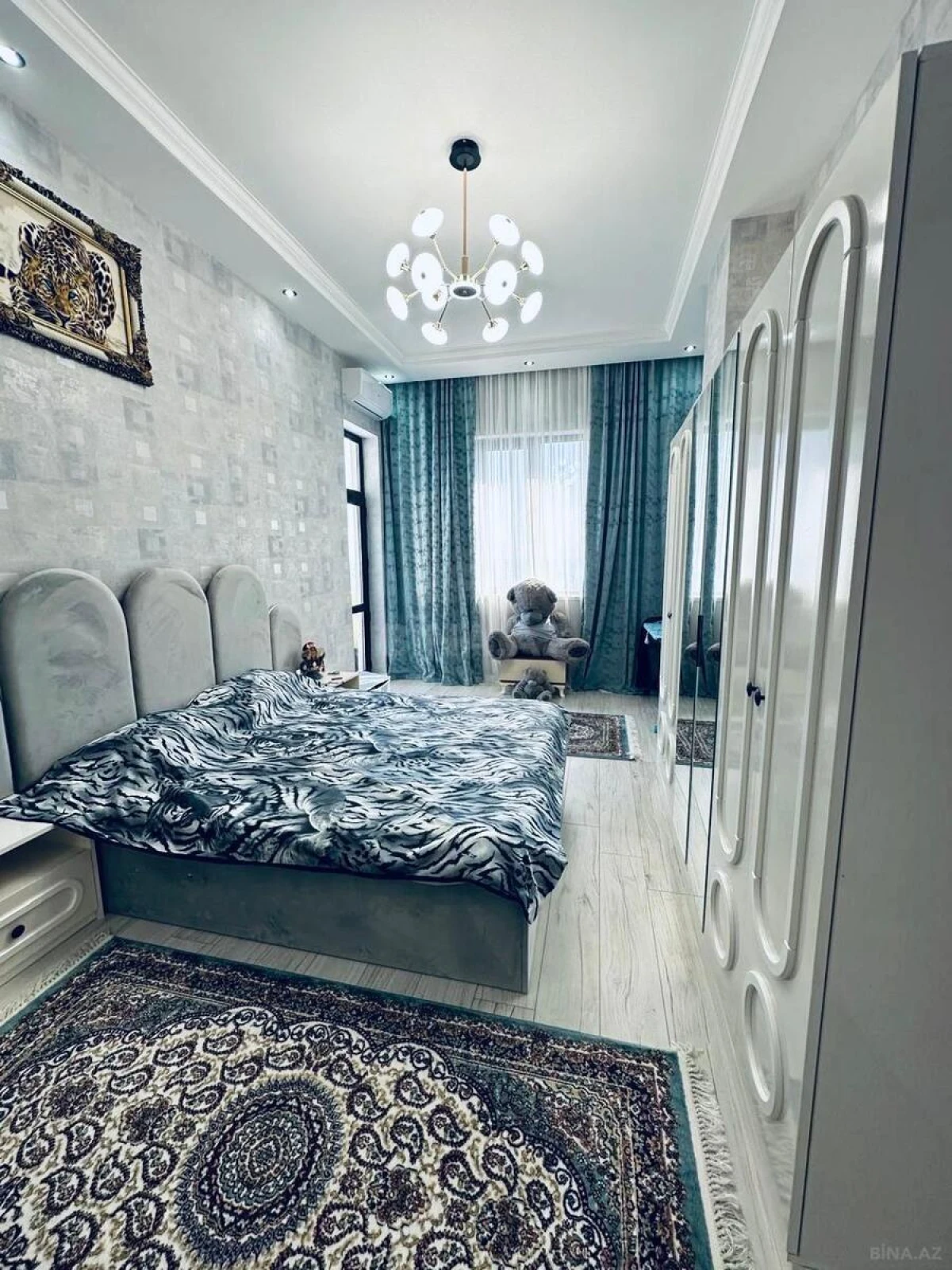 Kirayə verilir 2 otaqlı mənzil 100 m²
