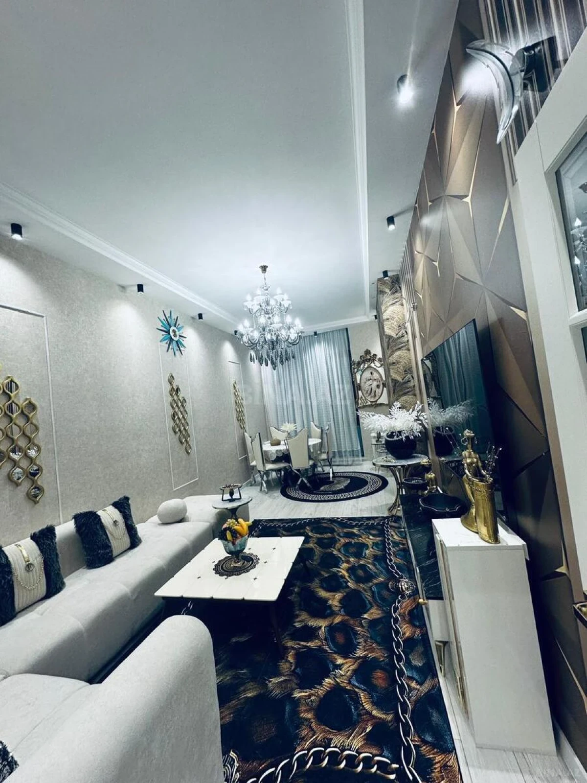 Kirayə verilir 2 otaqlı mənzil 100 m²