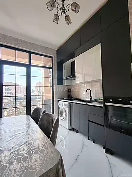 Kirayə verilir 3 otaqlı mənzil 105 m² — Bakı 3 otaq 105.00 m²