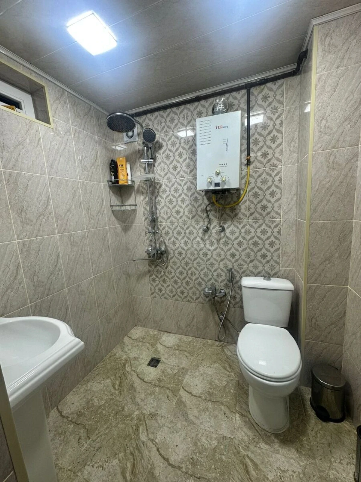 Kirayə verilir 2 otaqlı mənzil 45 m²