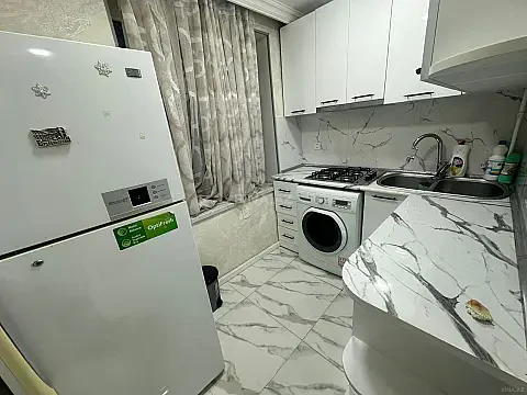 Kirayə verilir 2 otaqlı mənzil 45 m²