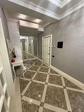 Satılır 3 otaqlı mənzil 120 m²