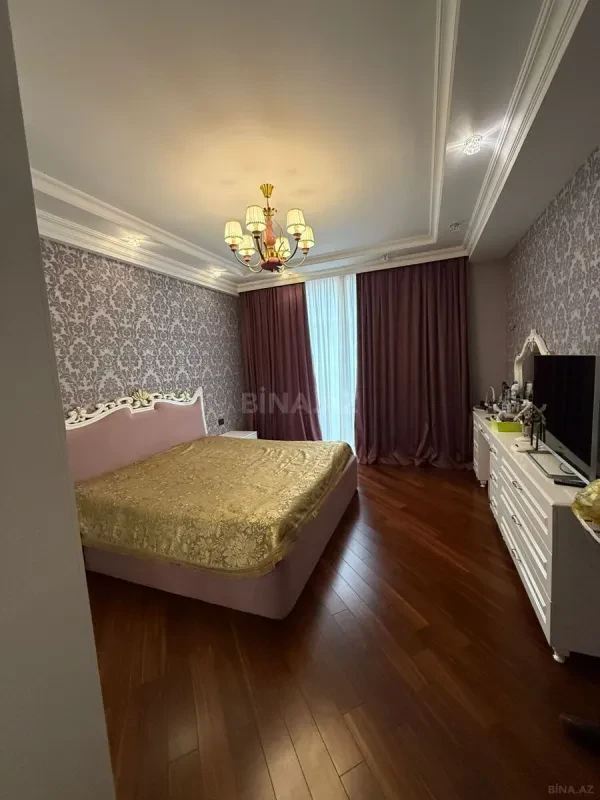 Satılır 3 otaqlı mənzil 120 m²