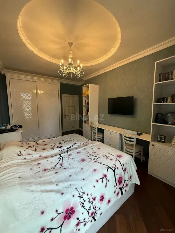 Satılır 3 otaqlı mənzil 120 m²