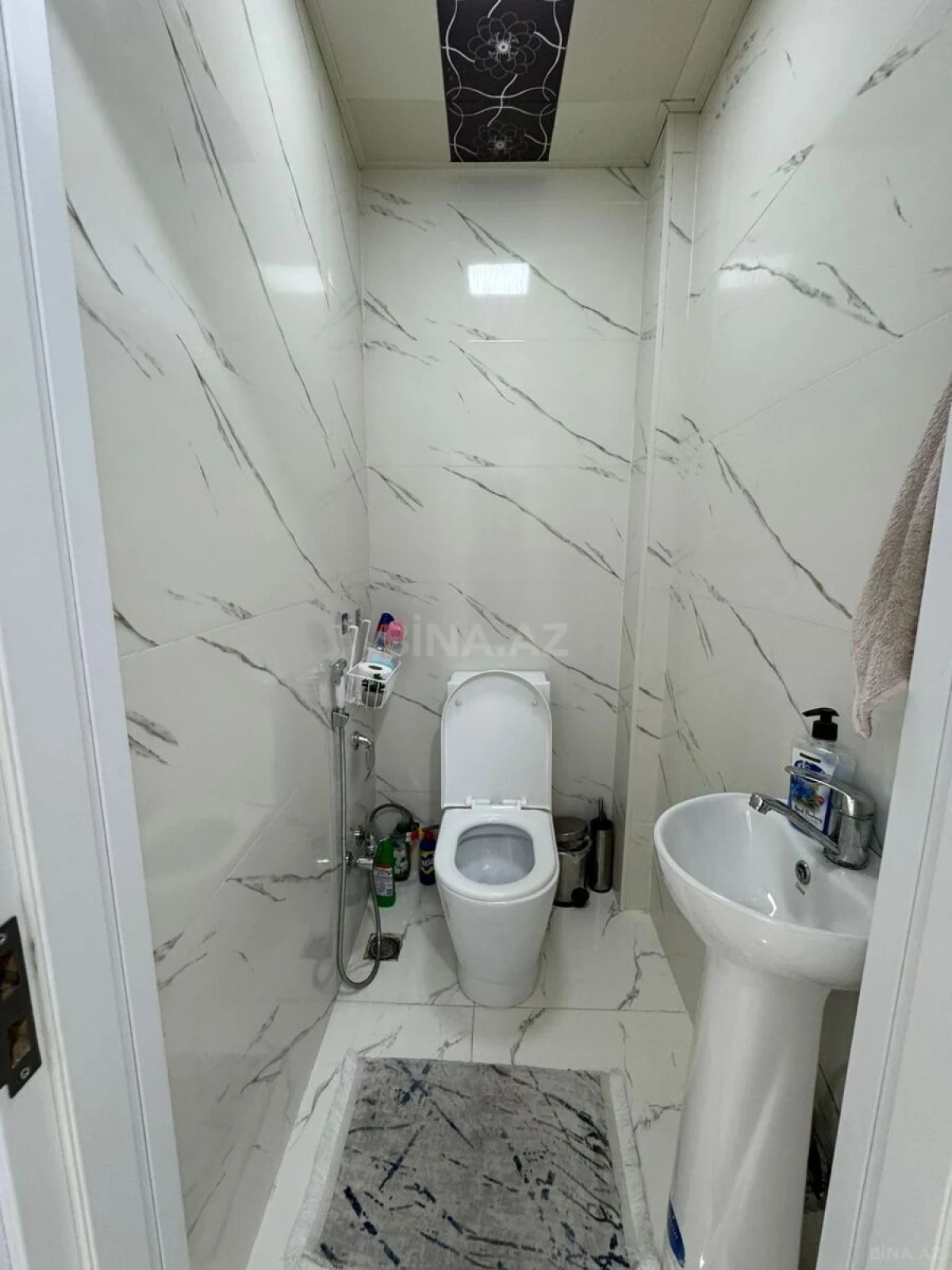 Satılır 2 otaqlı mənzil 69 m²