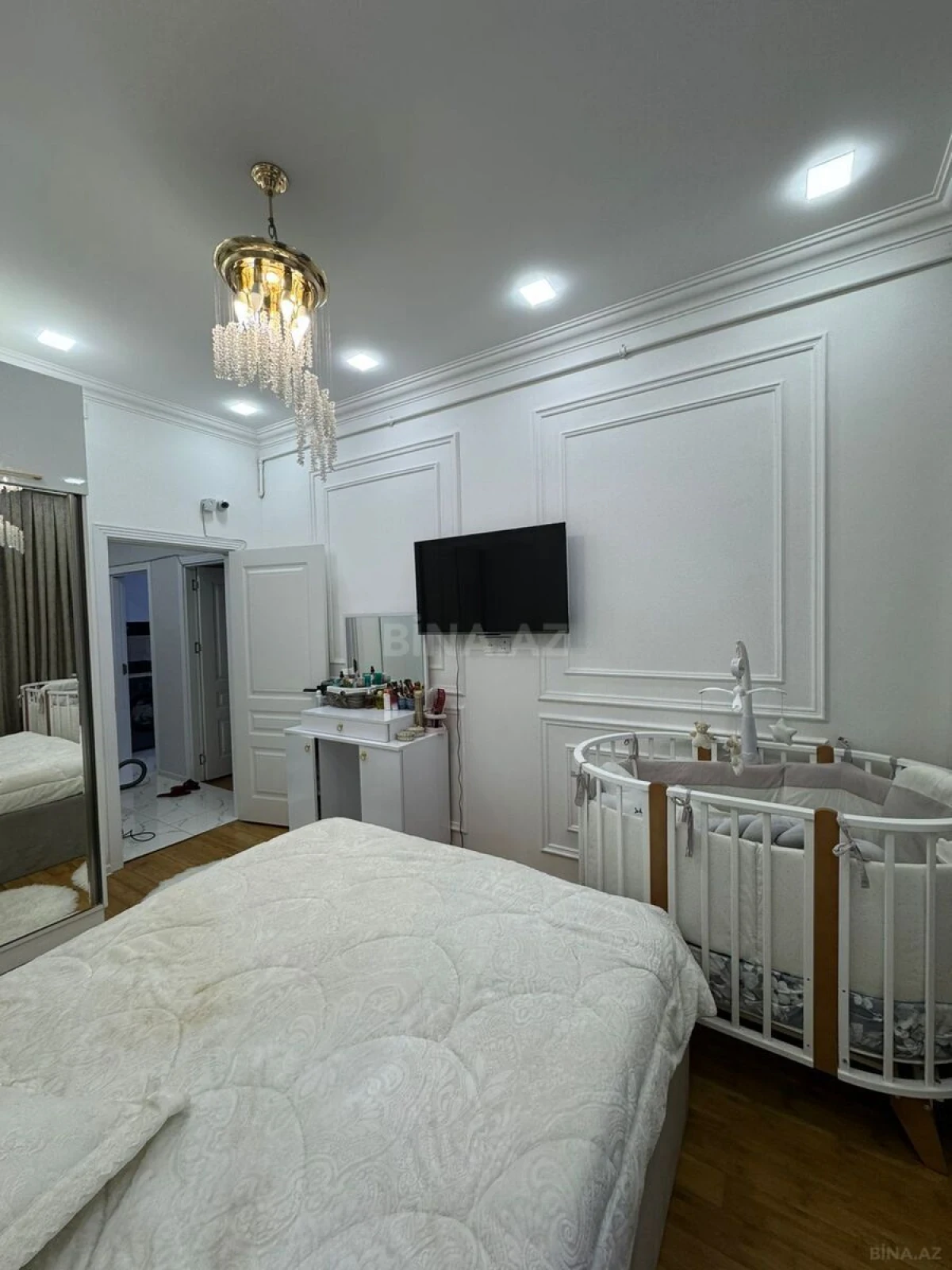 Satılır 2 otaqlı mənzil 69 m²