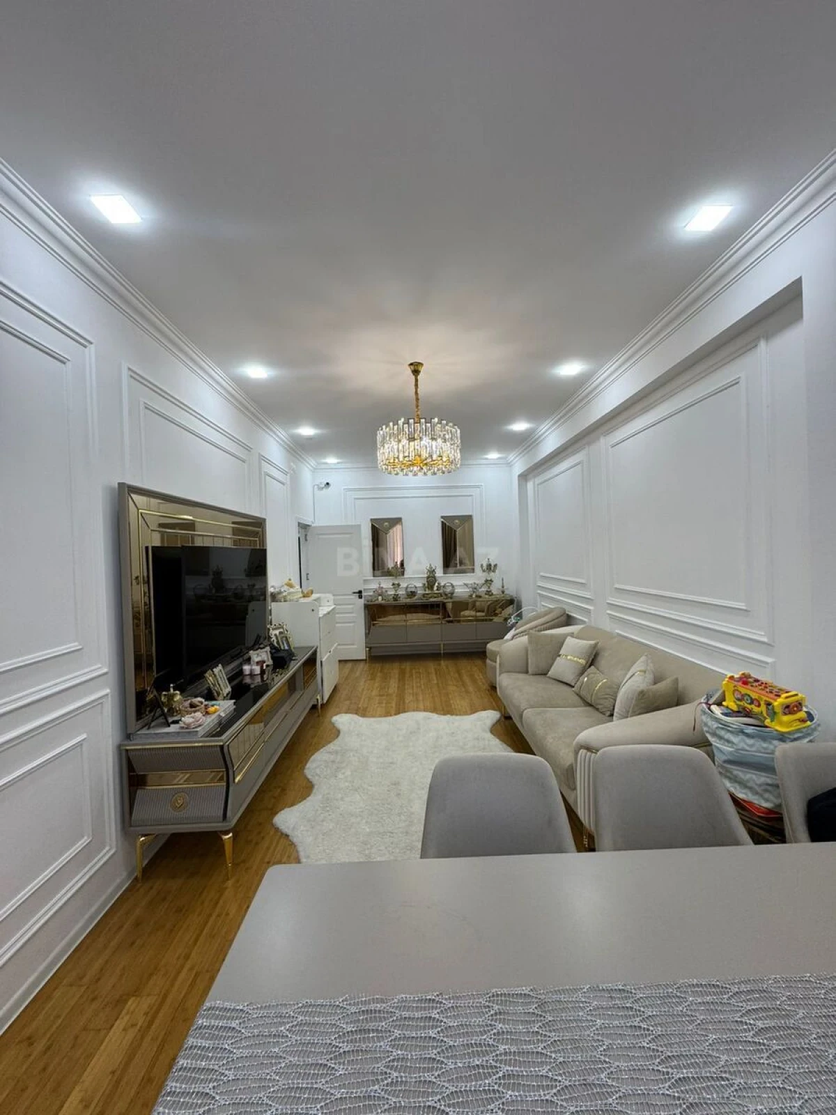 Satılır 2 otaqlı mənzil 69 m²