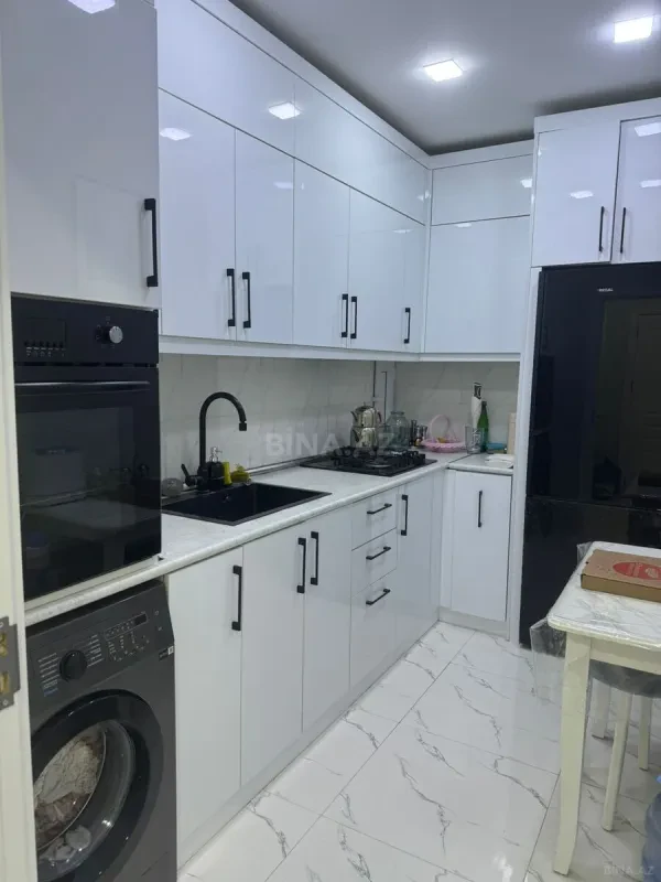 Satılır 2 otaqlı mənzil 69 m²