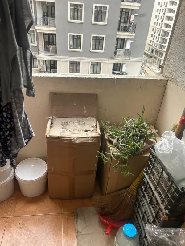 Satılır 2 otaqlı mənzil 102 m²