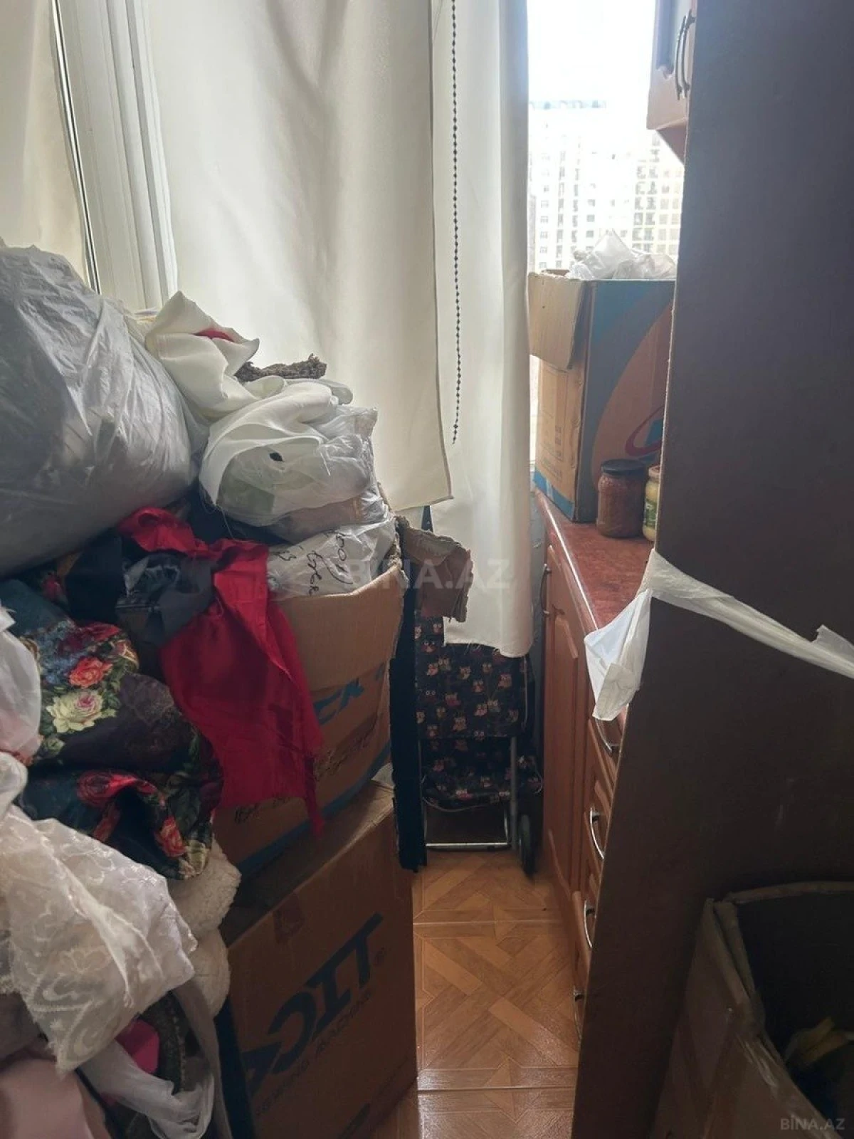 Satılır 2 otaqlı mənzil 102 m²
