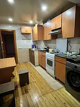 Kirayə verilir 3 otaqlı mənzil 80 m² — Bakı, Yasamal 3 otaq 80.00 m²