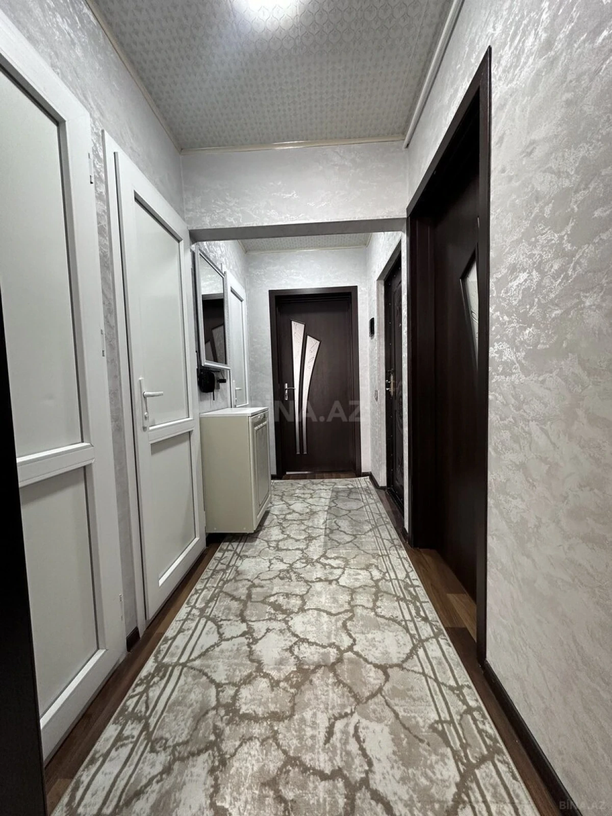 Kirayə verilir 2 otaqlı mənzil 60 m²