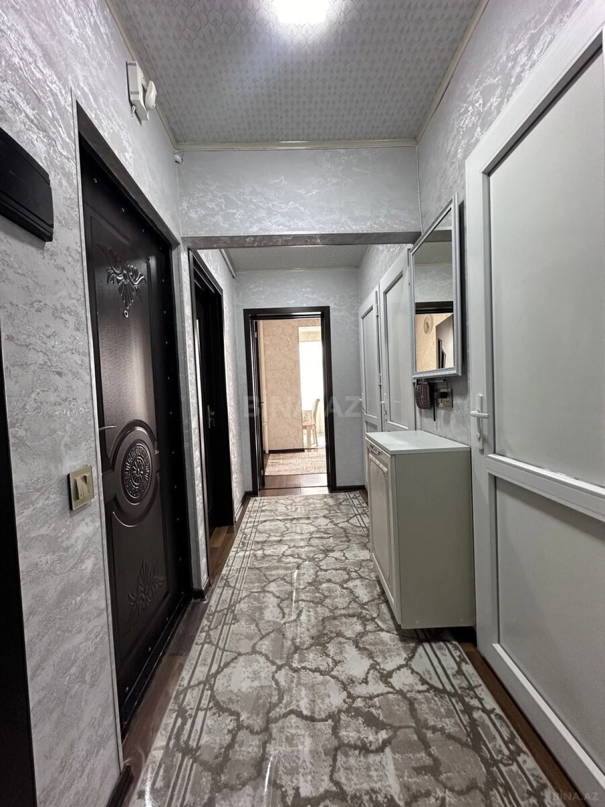 Kirayə verilir 2 otaqlı mənzil 60 m²