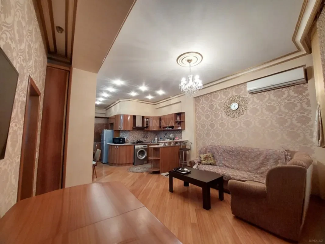 Kirayə verilir 2 otaqlı mənzil 65 m²