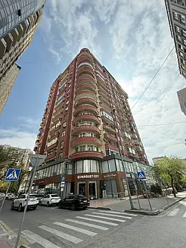 Kirayə verilir 3 otaqlı mənzil 170 m² — Bakı, Nərimanov 3 otaq 170.00 m²