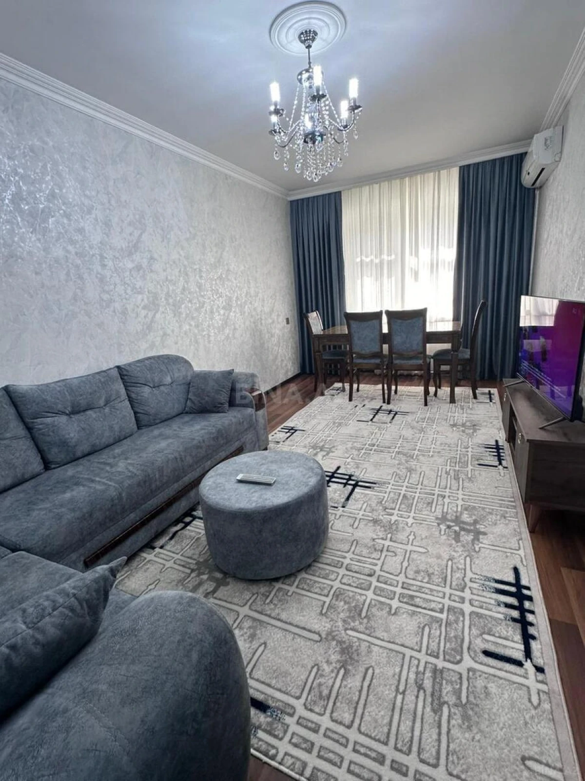Kirayə verilir 2 otaqlı mənzil 65 m²