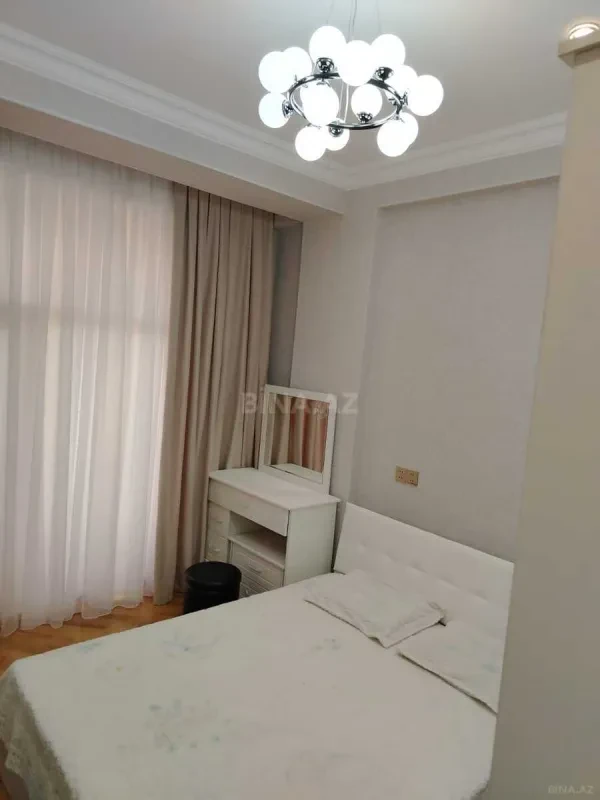 Kirayə verilir 2 otaqlı mənzil 55 m²