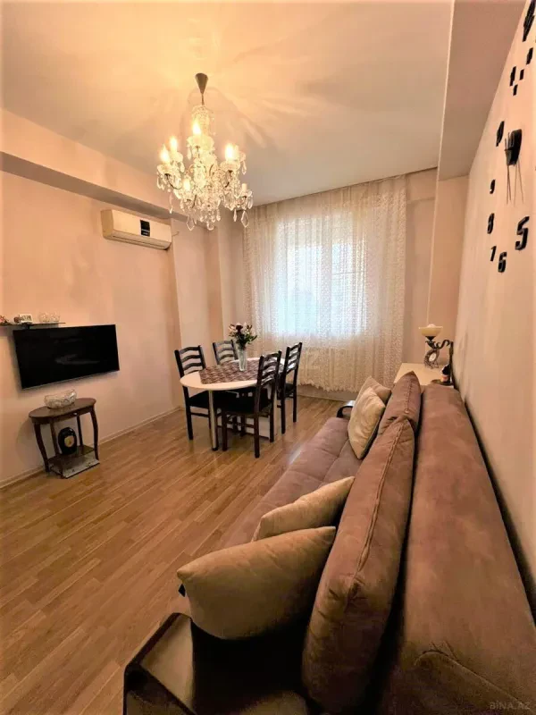 Satılır 2 otaqlı mənzil 55 m²