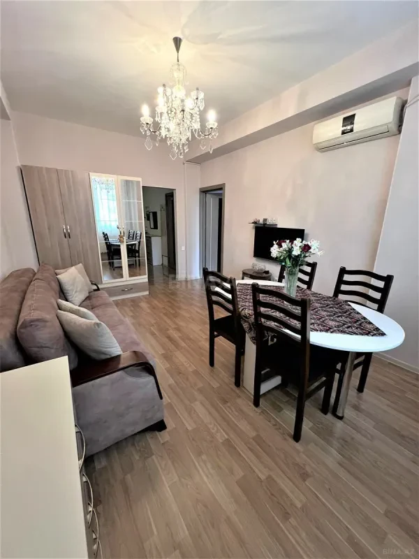 Satılır 2 otaqlı mənzil 55 m²