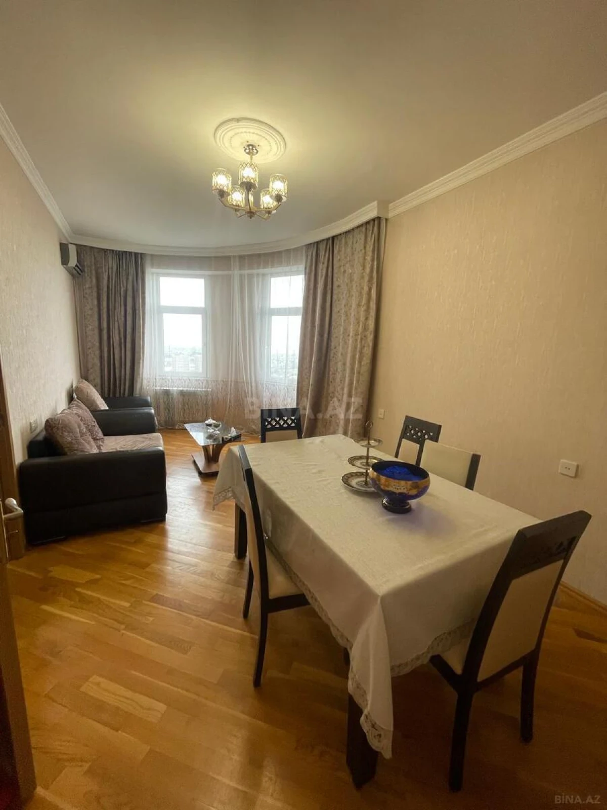 Satılır 2 otaqlı mənzil 86 m²