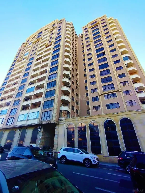 Kirayə verilir 2 otaqlı mənzil 70 m²