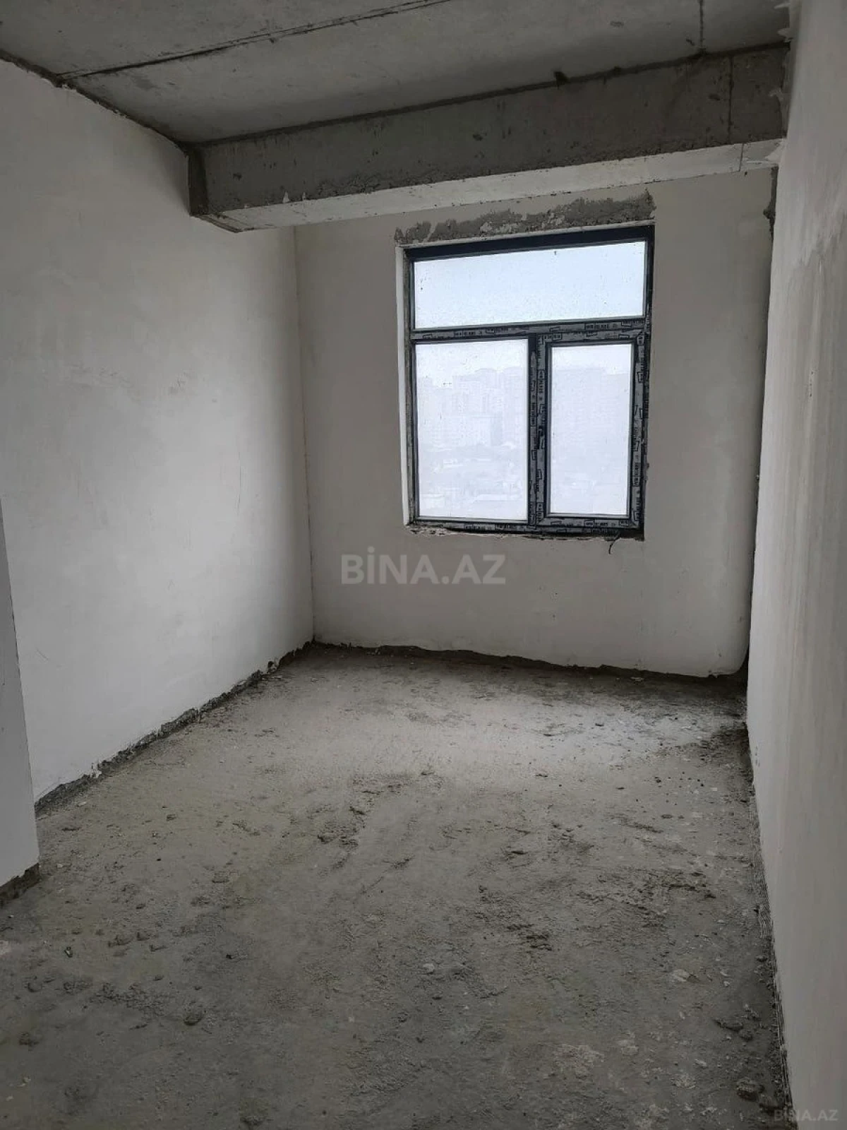 Satılır 3 otaqlı mənzil 98 m²