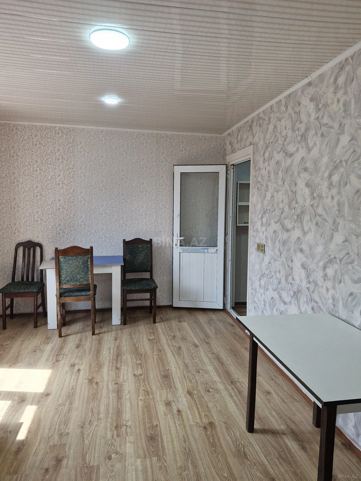 Kirayə verilir 2 otaqlı mənzil 37 m²