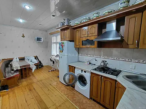 Satılır 2 otaqlı həyət evi 80 m²