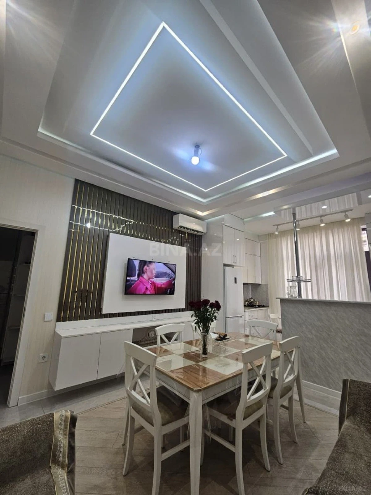 Satılır 2 otaqlı mənzil 65 m²