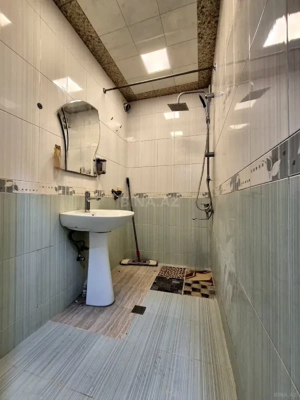 Kirayə verilir 2 otaqlı mənzil 65 m²